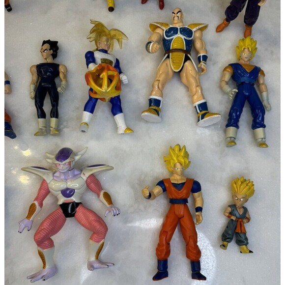 Dragon Ball Z LOT OF (27) Figures BANDAI 90s Early 2000’s - Picture 4 of 16